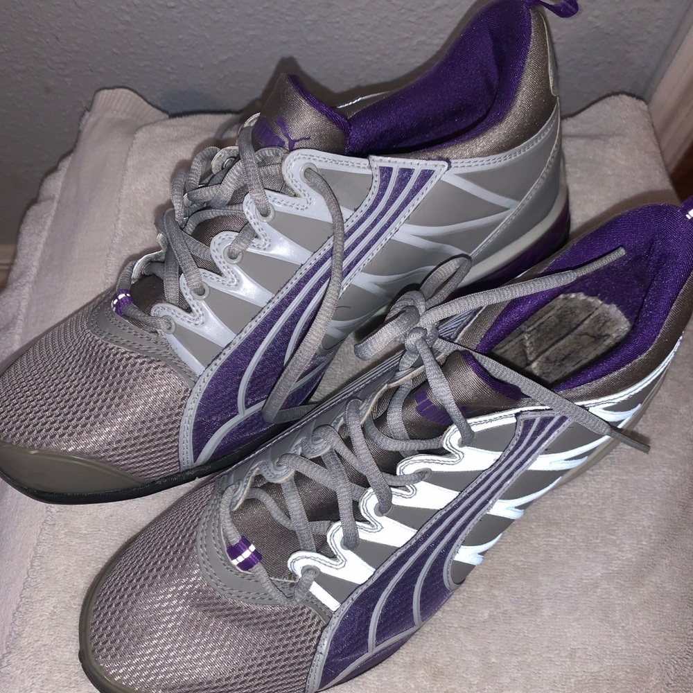 Puma tennis shoes